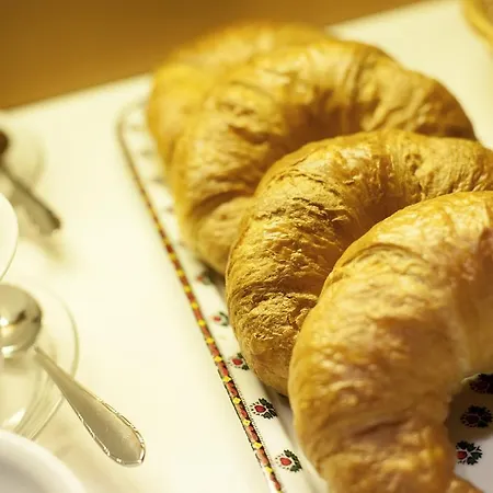 Garni Albona Bed & Breakfast