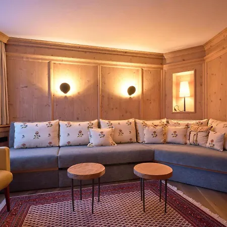 Bed & Breakfast Garni Albona 4*