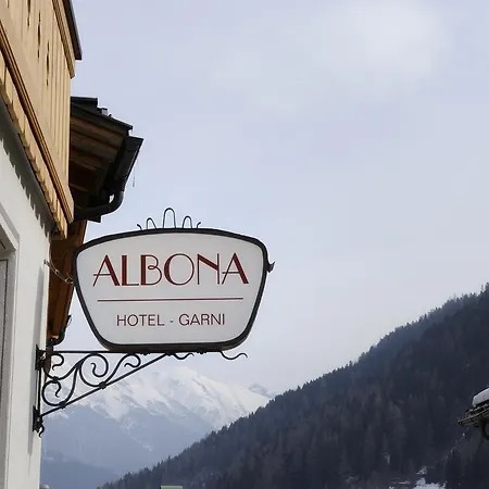 加尼阿尔伯纳酒店